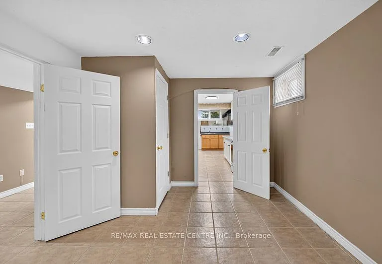 59 Colin Cres #LOWER — Photo 9