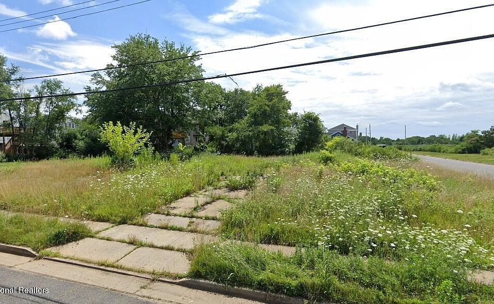 1st image of 508 Edmunds Ave