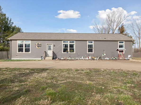 19372 M 140, South Haven, MI 49090