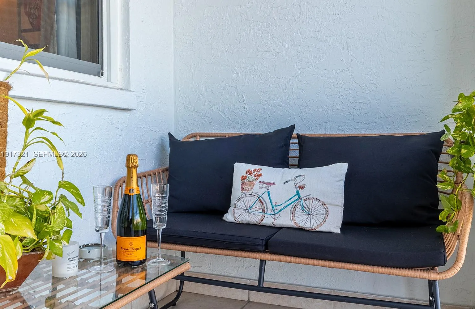 Village By The Bay Condo — Photo 3