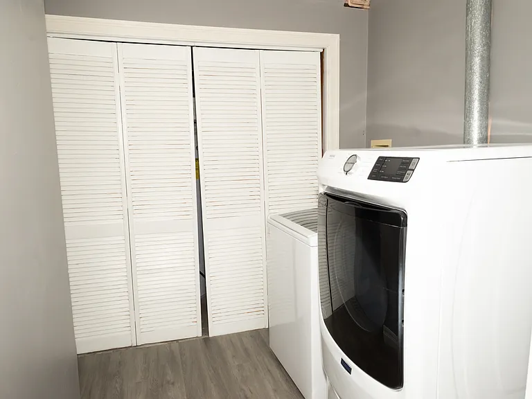1426 W Nottingham Cir — Photo 37