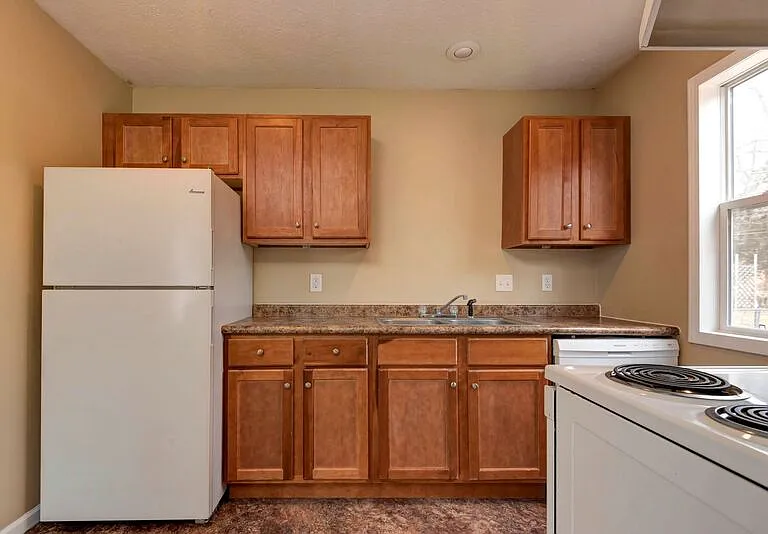 652 N Belview Ave #B — Photo 6