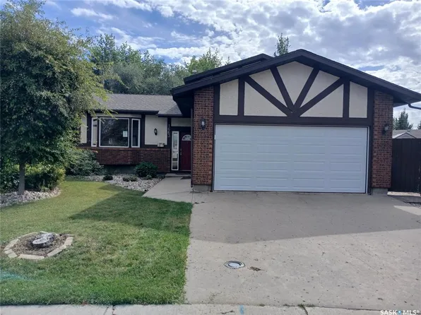 1663 Shattuck BAY N, Regina, SK S4X 4G6
