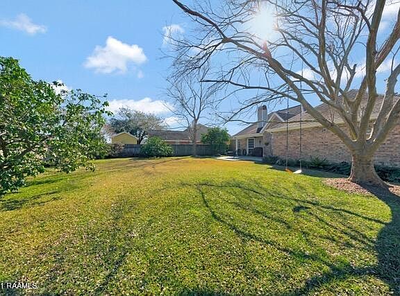 5th image of 127 Cornish Pl
