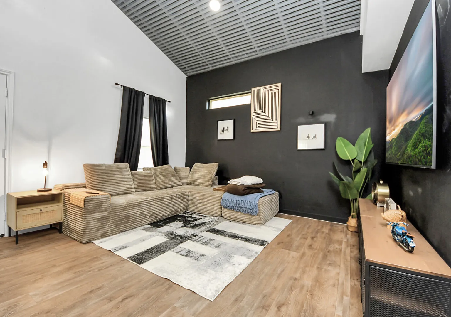 F3 Cosytastic 2 Room Zen Den — Photo 1