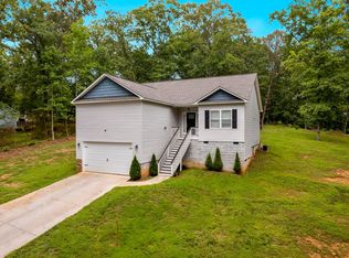111 Academy Dr, Pickens, SC 29671