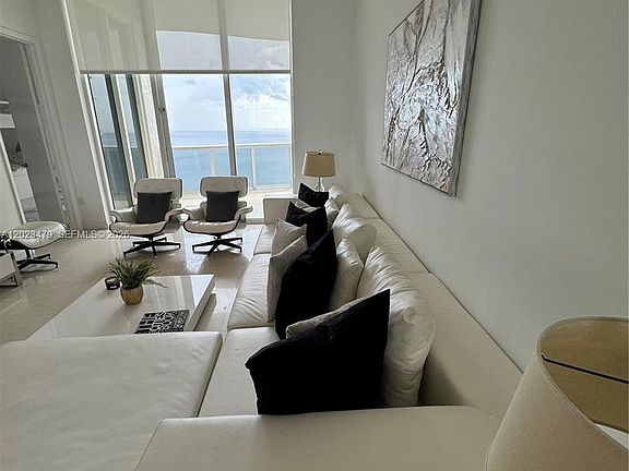 5th image of 16001 Collins Ave APT 4006