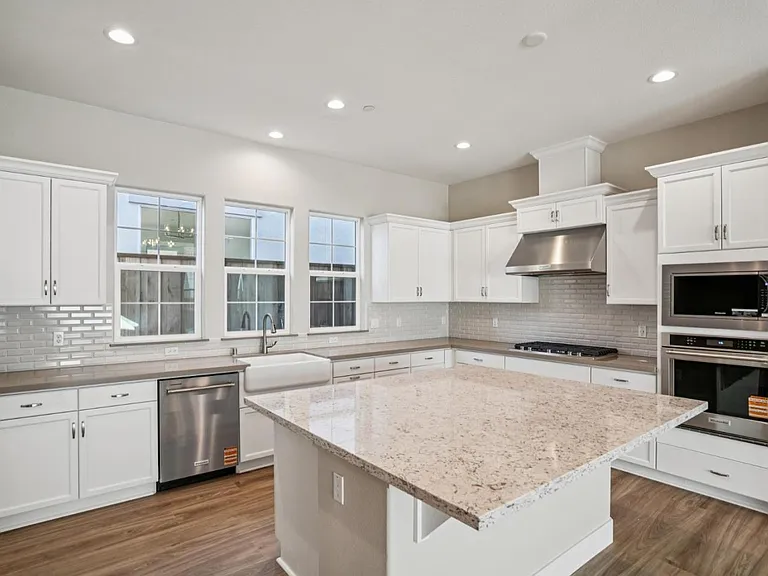 3068 El Capitan Dr — Photo 3