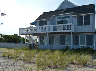 1 Smiths Point Rd, Milford, CT 06460