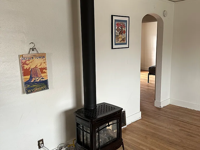 306 E 27th St #5 — Photo 11
