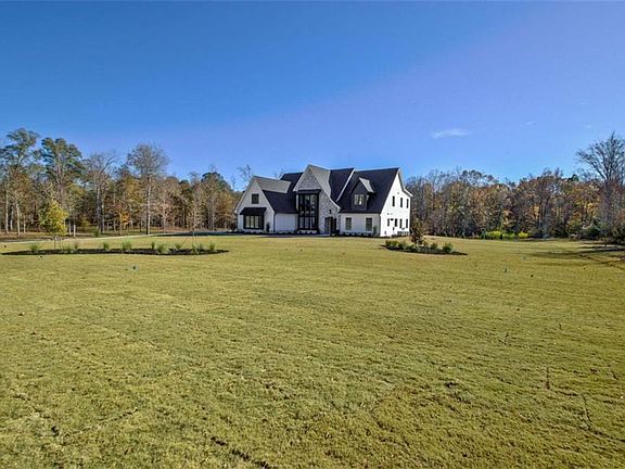 3rd image of 130 Grace Hope Dr