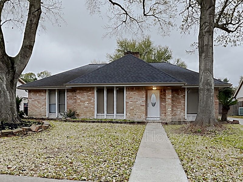 1st image of 21134 Park Brook Dr