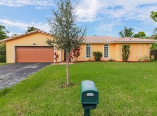 10531 NW 43rd Ct, Pompano Beach, FL 33065