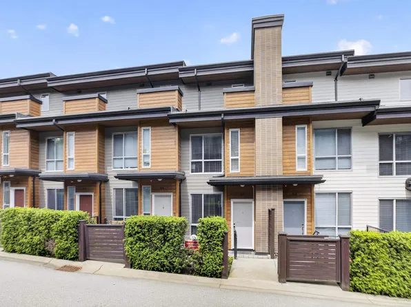 15775 Mountain View Dr #65, Surrey, BC V3Z 0W7