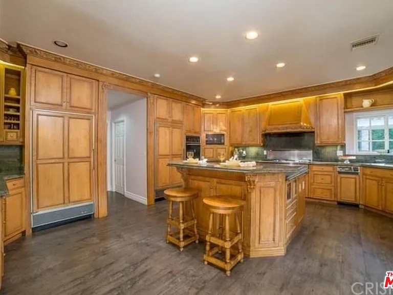 4949 Palomar Dr — Photo 22