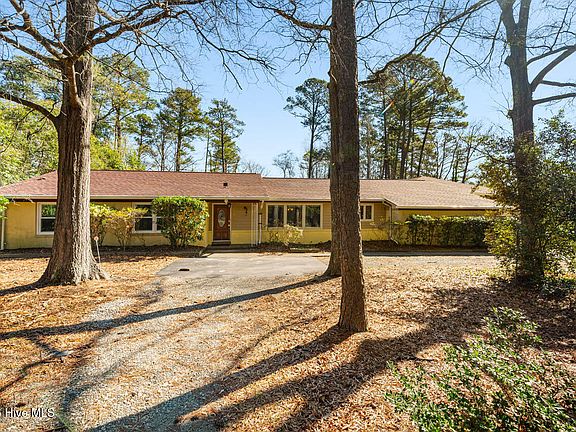 3rd image of 73 Kimberly Drive