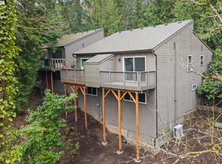 4594 SW Caldew St APT A, Portland, OR