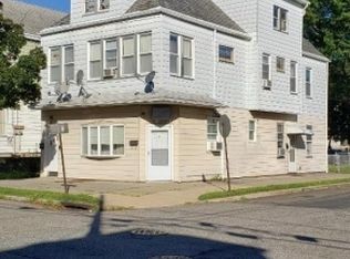 40 Van Riper Ave, Clifton, NJ 07011