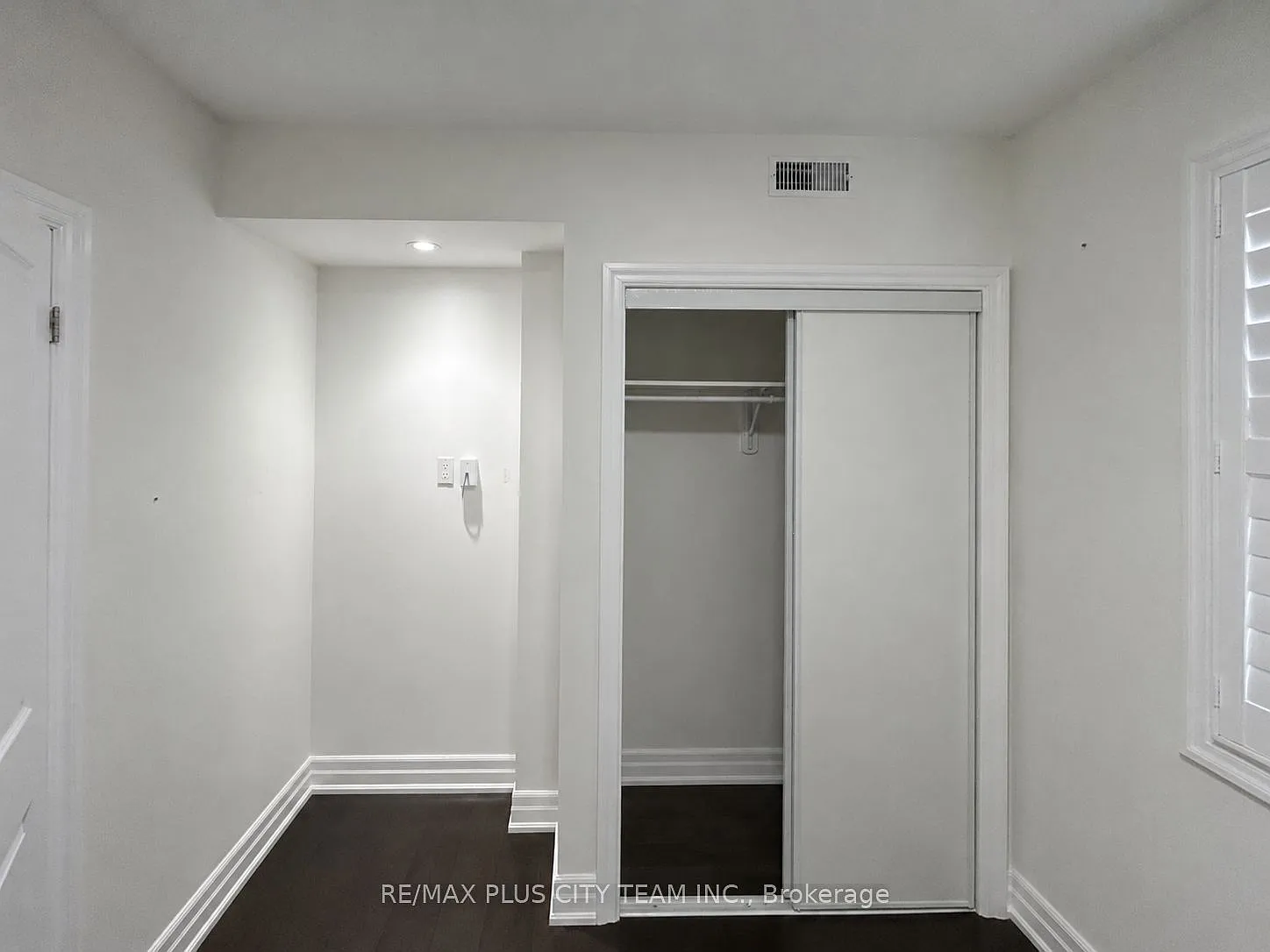 2 bed, $2,300 — Photo 3