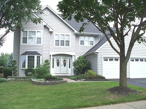 Inviting Curb Appeal
