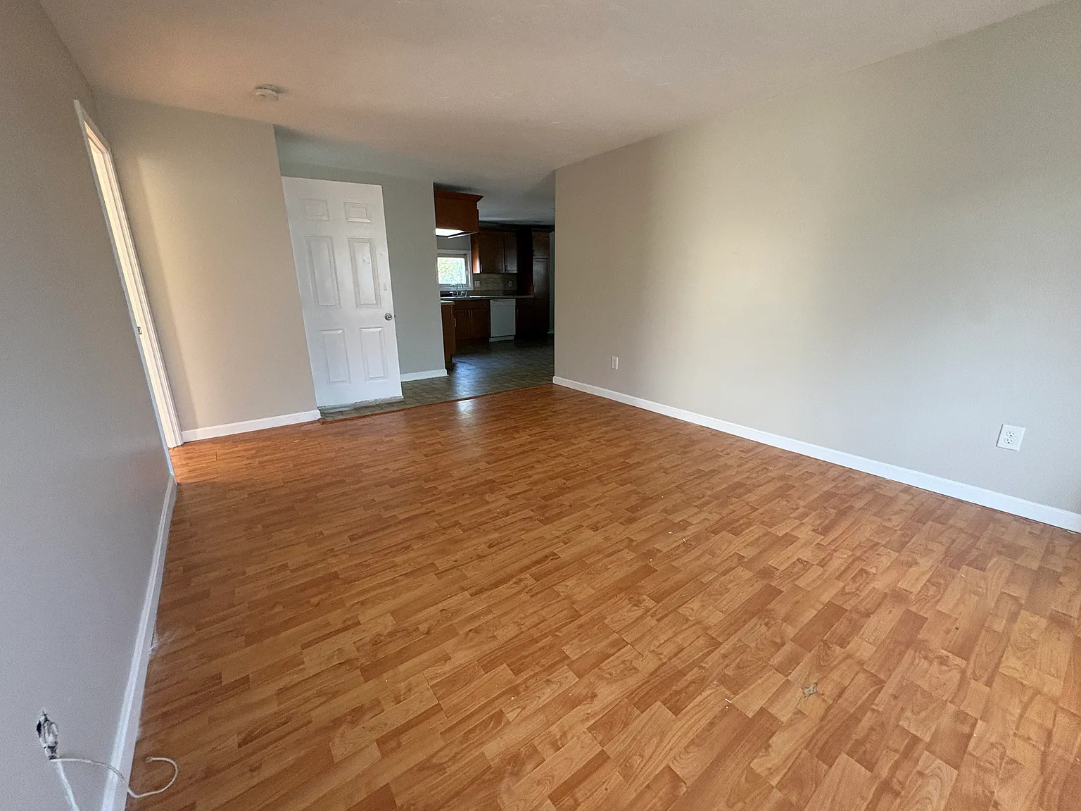 3 bed, $2,200 — Photo 4