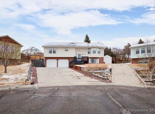 5620 Sun Ct, Cheyenne, WY 82009