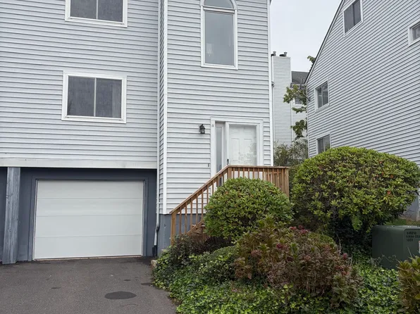 11 Wynwood Drive #11, Cromwell, CT 06416