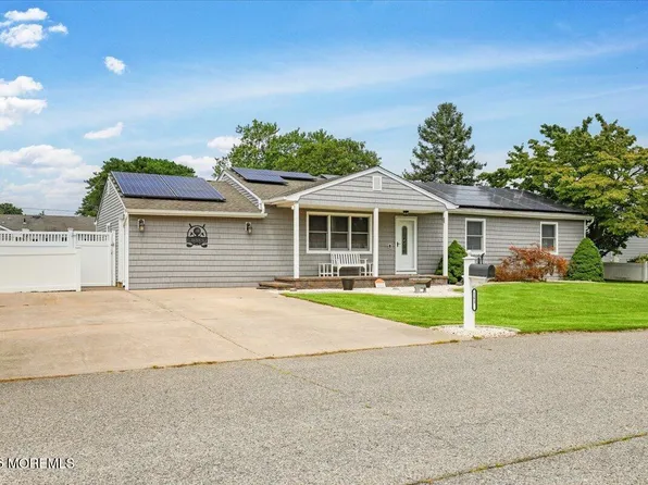1633 2nd Avenue, Toms River, NJ 08757
