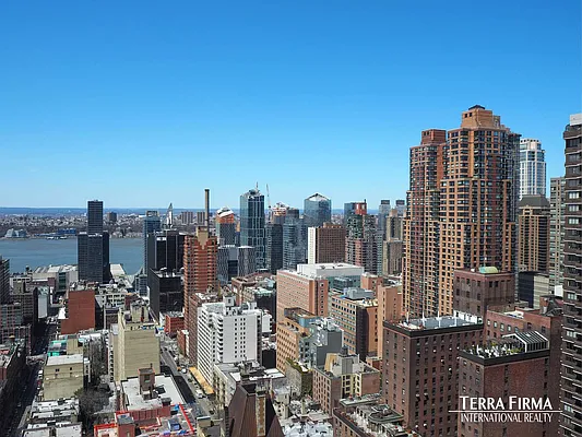 Rented by Terra Firma International Real Estate LLC | media 18