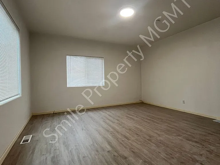 10153 SE Pardee St — Photo 4