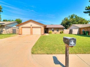 979 Raintree Mansion, Yukon, OK 73099