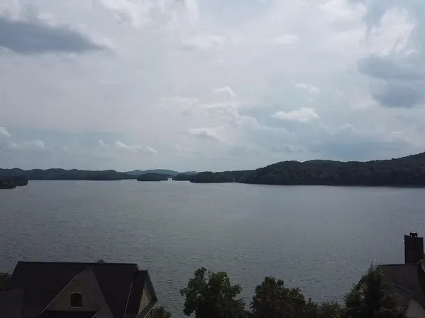 396 W Mountain Dr, Rockwood, TN 37854