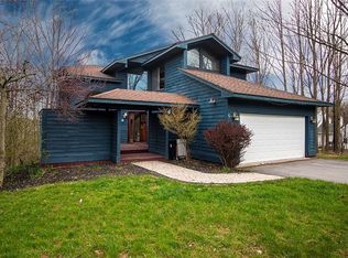 4 Butternut Rd, New Hartford, NY 13413