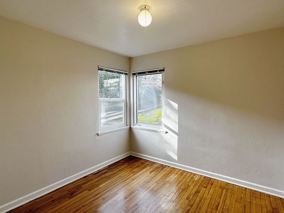 Kelli Ann Apartments 5740 SE Milwaukie Ave Portland, OR Zillow