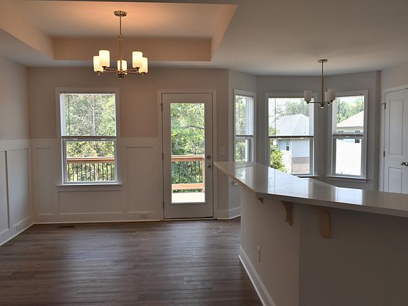 3rd image of 7276 Mercedes Ln #1527