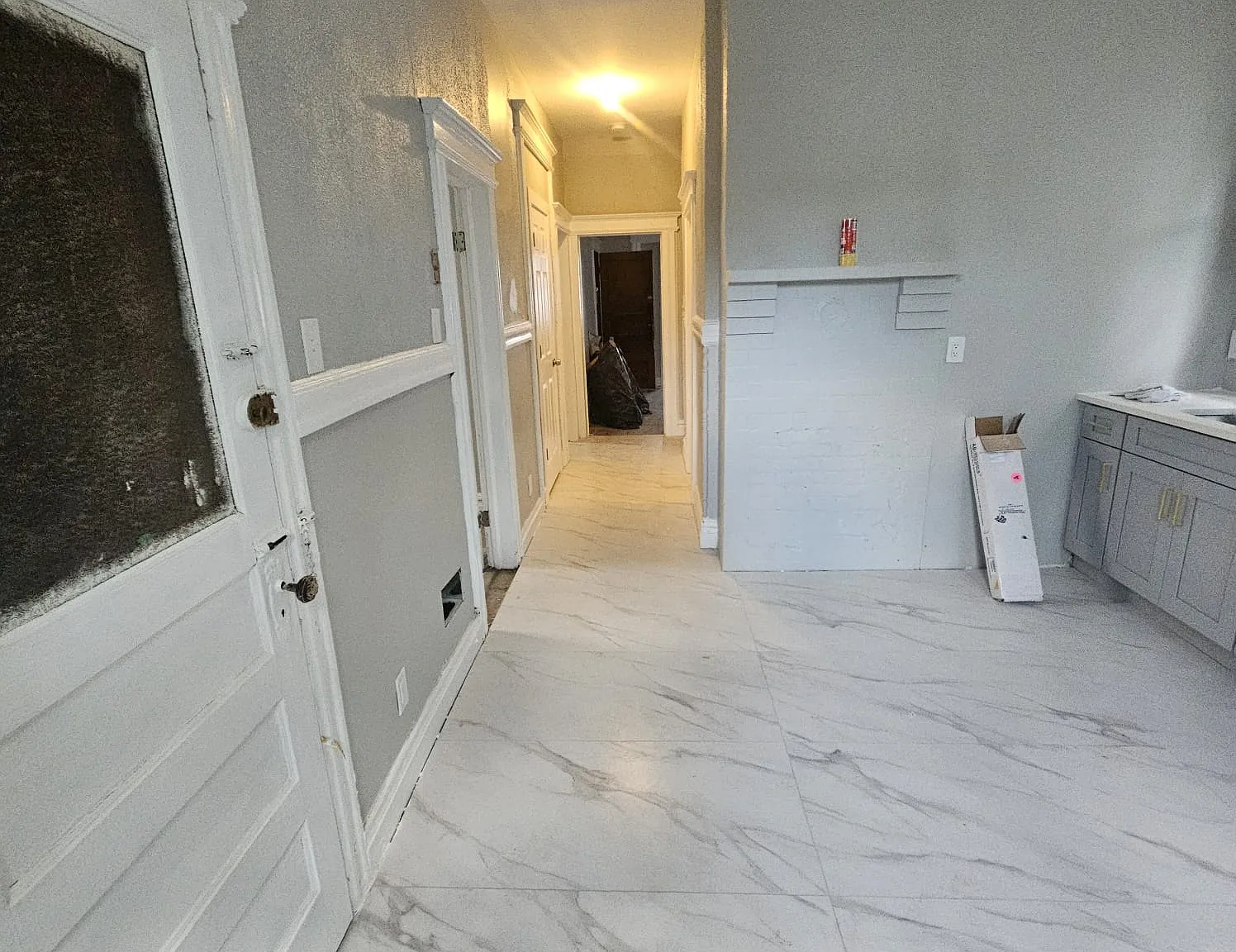 3 bed, 1000 sqft, $2,249 — Photo 2