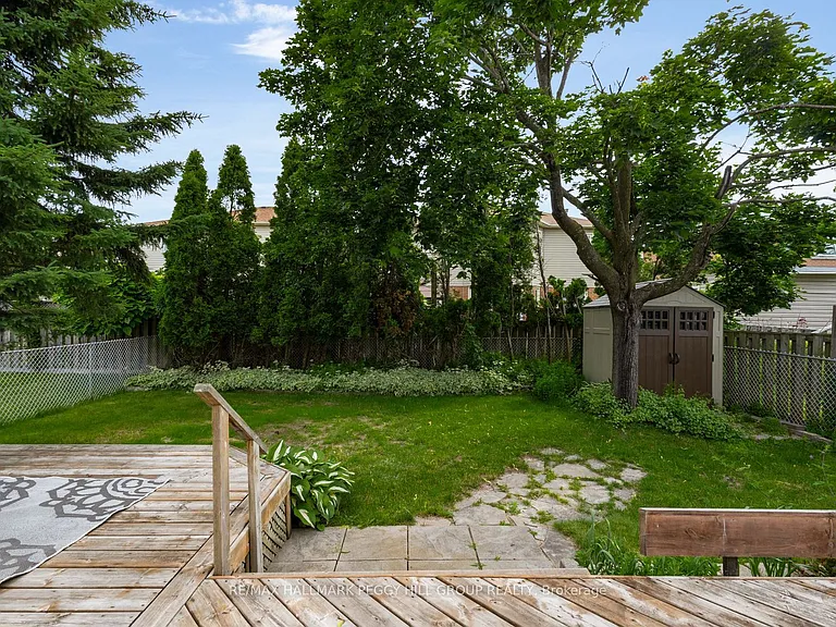 27 Finlay Rd — Photo 12