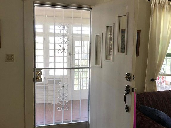 3rd image of 1514 Lawton Dr