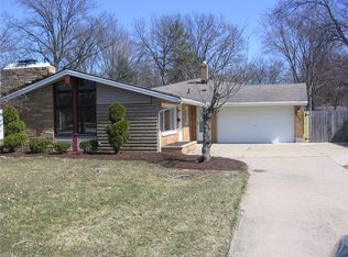 2517 Brantwood Dr, Westlake, OH