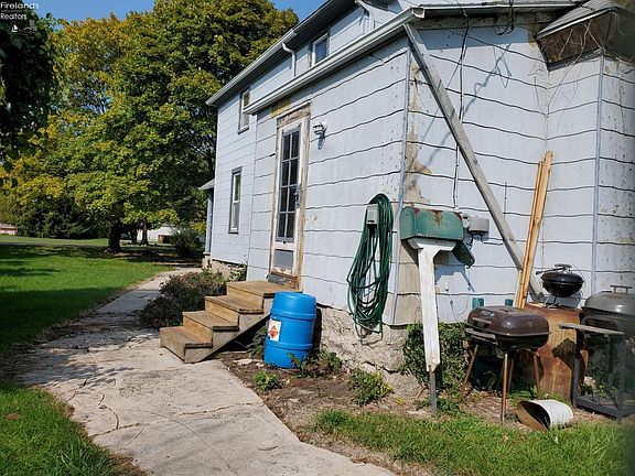 5th image of 314 Division St