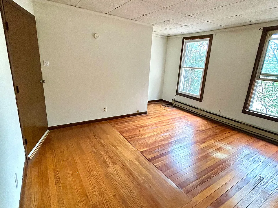 172 Carey Ave #3