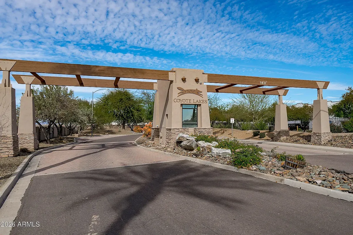 Entrance to community - 11633 W Fishhook Ct