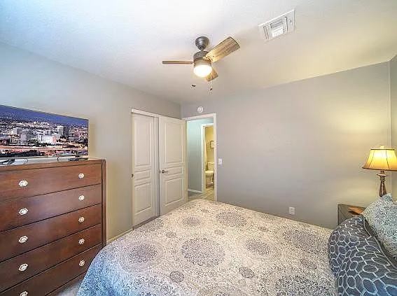 5560 W Dove Of Peace Dr — Photo 14