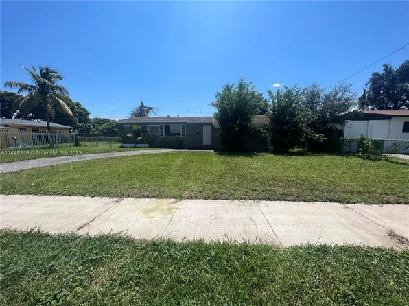 760 NW 179th St, Miami Gardens, FL 33169