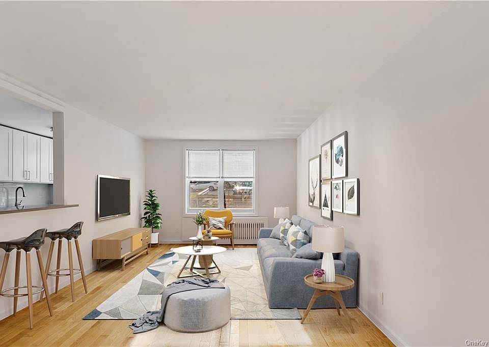 1st image of 1296 Midland Ave APT A4