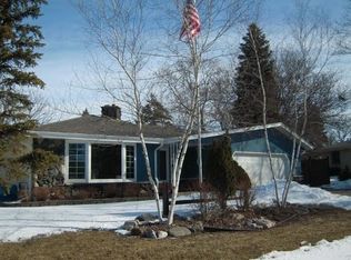 N90W17174 Highland Ct, Menomonee Falls, WI 53051