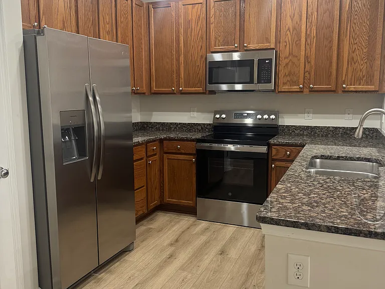 2933 Gilder Way #75 — Photo 4