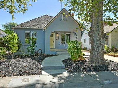 2583 Freeport Blvd, Sacramento, CA, 95818