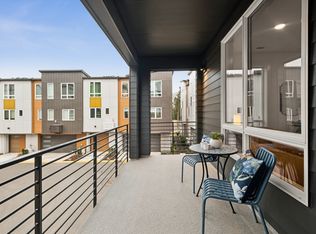 12217 137th Pl NE Building 27-107, Redmond, WA 98052