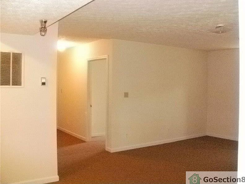 STP 1524 Apartments Louisville, KY Zillow